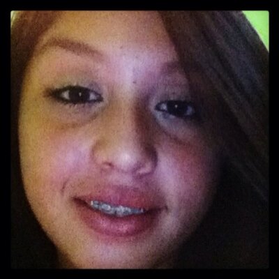 Profile Picture of Valerie (@valerieyoder1) on Twitter