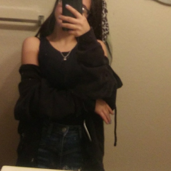 Profile Picture of Stacy Arce (@stacyarce) on Poshmark