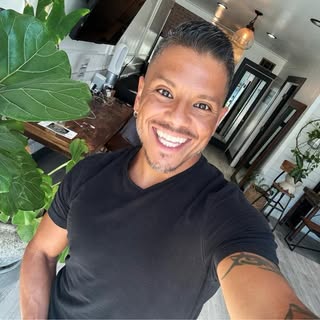 Profile Picture of Vincent Bracamonte (@vincent_paul_artistry) on Instagram