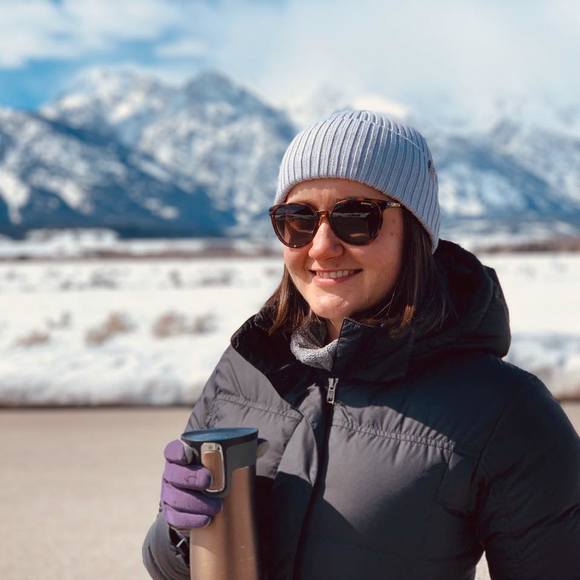 Profile Picture of Oksana Onysko (@onyskooksana) on Poshmark