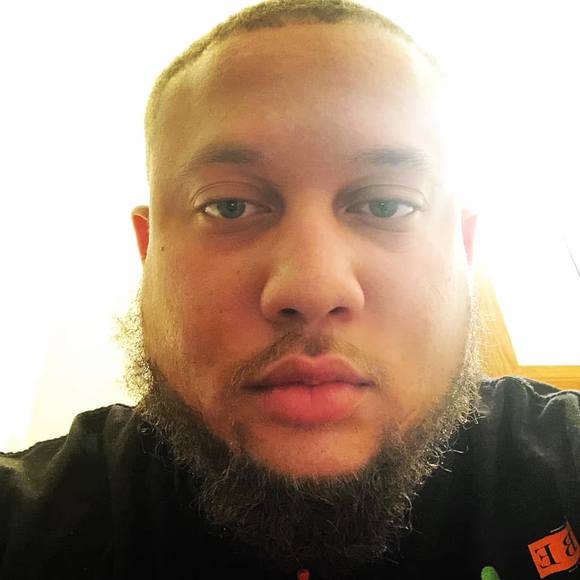 Profile Picture of Travis Townsend (@beastmodeceo44) on Poshmark