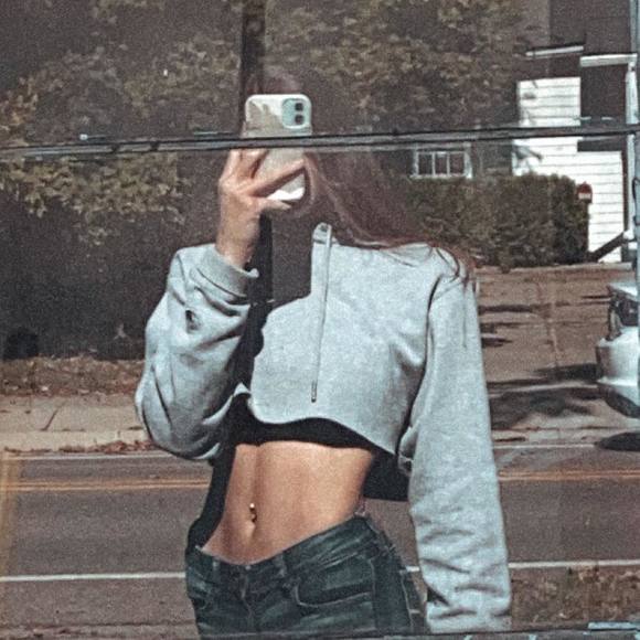 Profile Picture of Kailey Elizando (@kaileyelizando) on Poshmark