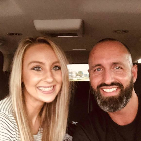 Profile Picture of Dishana Hinkelman (@duhshana16) on Poshmark