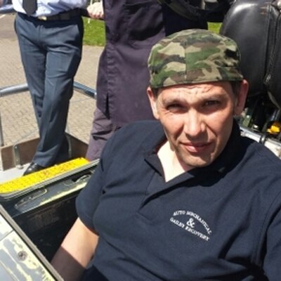 Profile Picture of Darren Pearce (@darrenpearce37) on Twitter