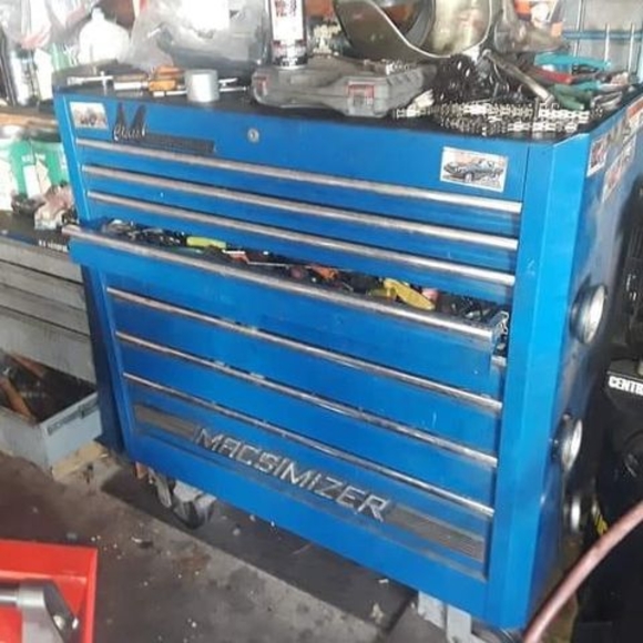 Profile Picture of Edward m Alvarez (@f150oosh) on Poshmark