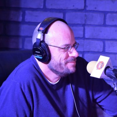 Profile Picture of Dan Mandis (@DanMandisShow) on Twitter