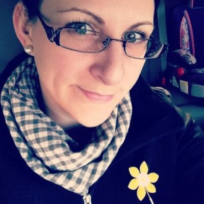 Profile Picture of Amanda LeClair (@penguinrelayer) on Twitter