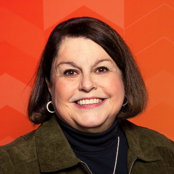 Profile Picture of Lynette Campbell (@lkc001) on Poshmark