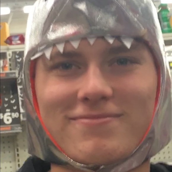 Profile Picture of Jacey Eshelman (@jaceyesh) on Poshmark