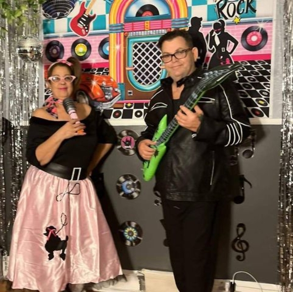 Profile Picture of Benigno Santiago (@papirin1014) on Poshmark