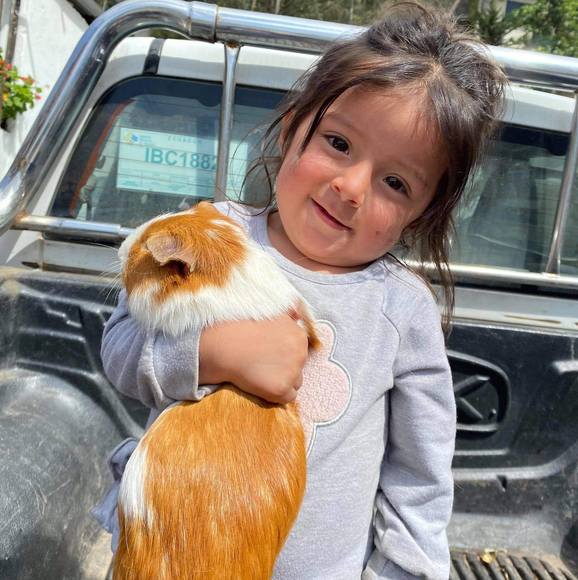 Profile Picture of Mary Neira (@marymikela1976) on Poshmark