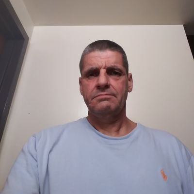 Profile Picture of Robert Hannaford (@RobertHannafo10) on Twitter