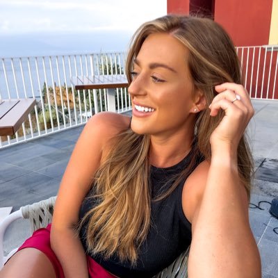 Profile Picture of Holly Jones (@HollyyAlexandra) on Twitter