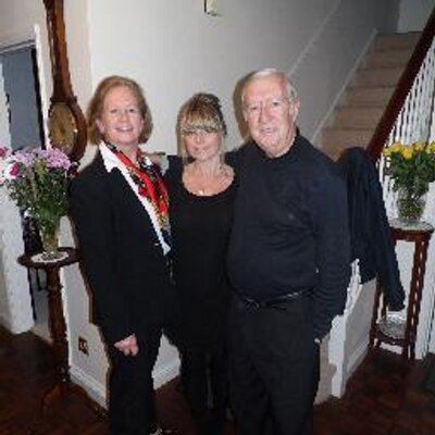 Profile Picture of Debbie Dufour (@DD8Z) on Twitter