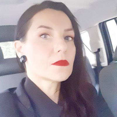 Profile Picture of Denise Moutzouris (@DeniseMoutz) on Twitter