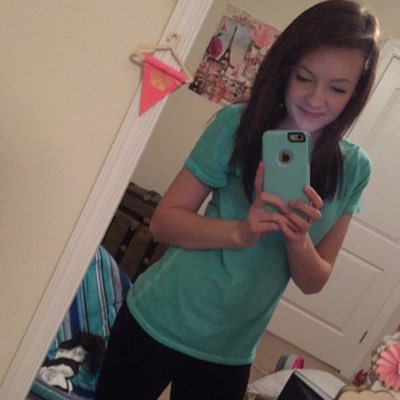 Profile Picture of Mary Kathryn Ponder (@StayinStrong_21) on Twitter