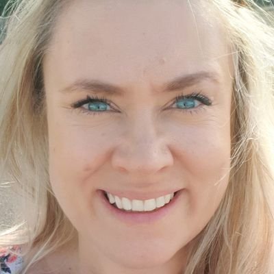 Profile Picture of Claire Porter (@clairep72729976) on Twitter