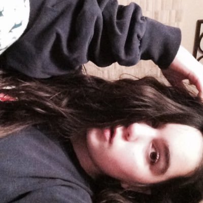 Profile Picture of Veronica (@veronicaChew17) on Twitter