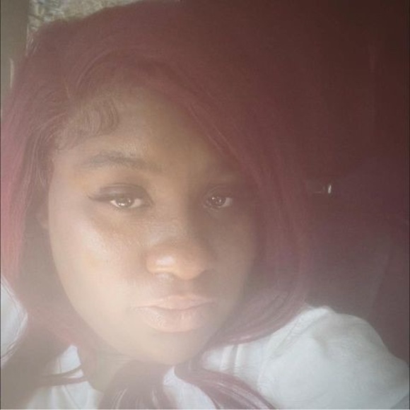 Profile Picture of Bobbie Barnes (@bobbiebarnes771) on Poshmark