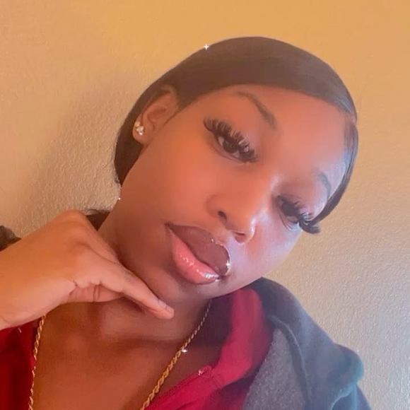 Profile Picture of Litmama nyell Nyell (@theyfreedme124) on Poshmark