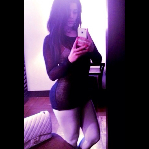 Profile Picture of Gabriella Campos (@gabriellacampos) on Poshmark