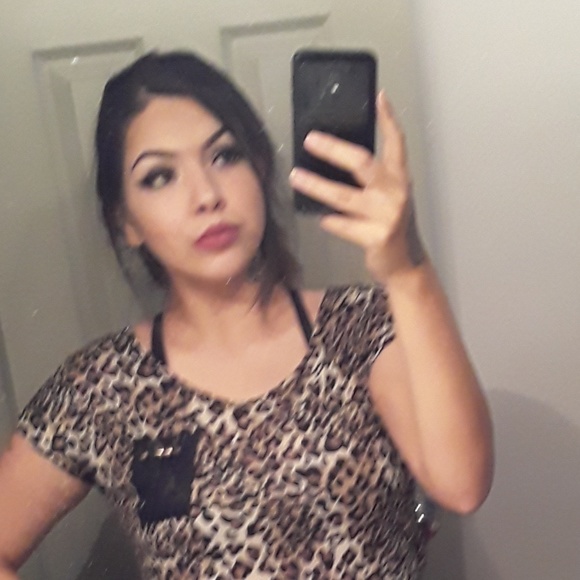 Profile Picture of Eva Rodriguez (@mommyy395) on Poshmark