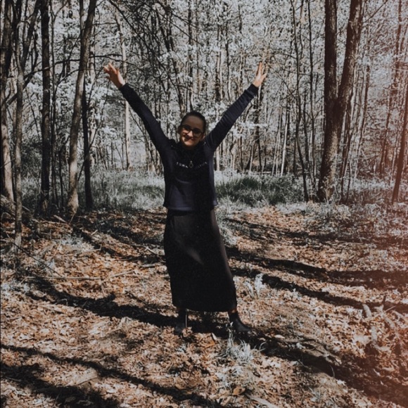 Profile Picture of Lori Raber (@loriraber1) on Poshmark