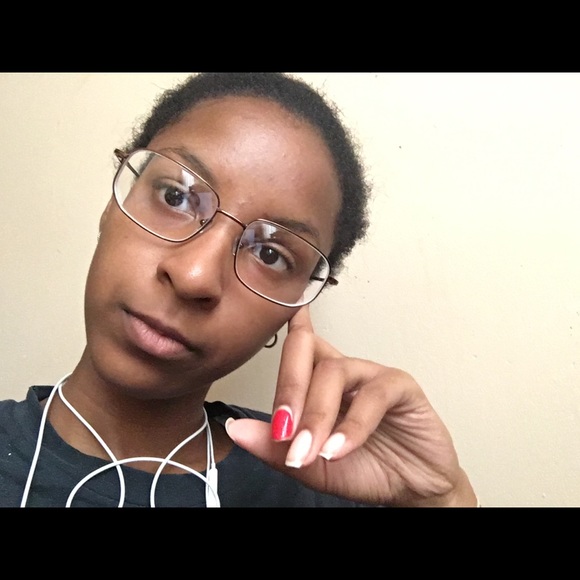 Profile Picture of Danielle Latimer (@plottingspy) on Poshmark