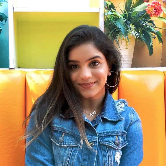 Profile Picture of Zahra Qureshi (@zeeque97) on Poshmark