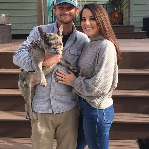 Profile Picture of Alex Engbarth (@alexengbarth) on Poshmark