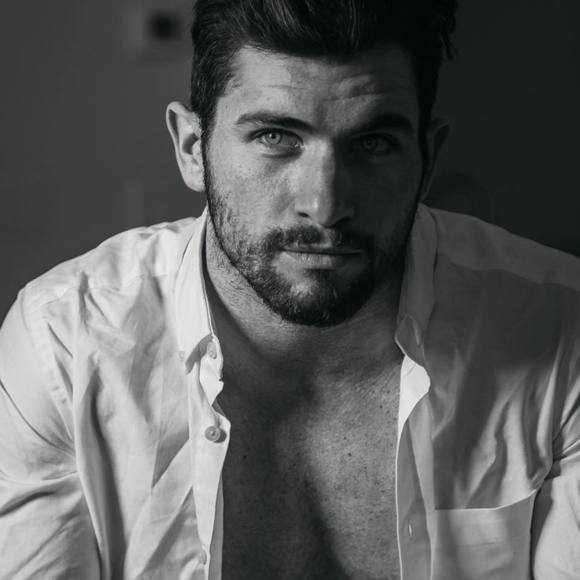 Profile Picture of Jason Warren (@jasonrwarren) on Poshmark