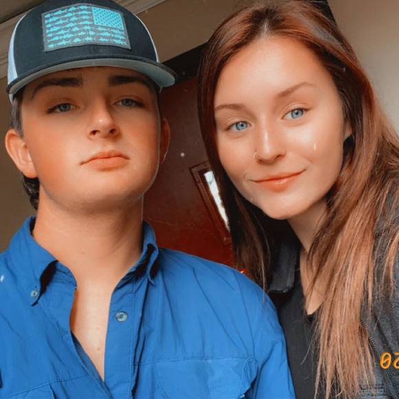 Profile Picture of Hannah Adams (@hannah_adams00) on Poshmark