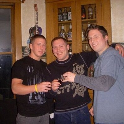 Profile Picture of Dee Gavin (@TheDee10) on Twitter