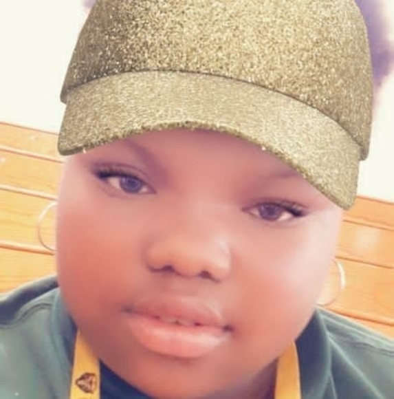 Profile Picture of Carmen Cogshell (@carmencogshell) on Poshmark