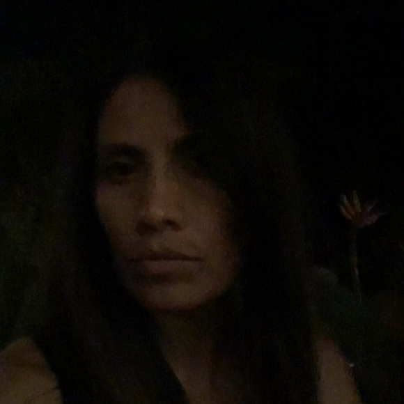 Profile Picture of Lori Campbell (@campbelllori) on Poshmark