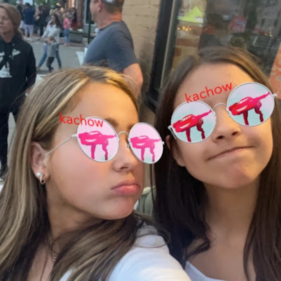 Profile Picture of Marlo Harrall (@marloharrall) on Poshmark