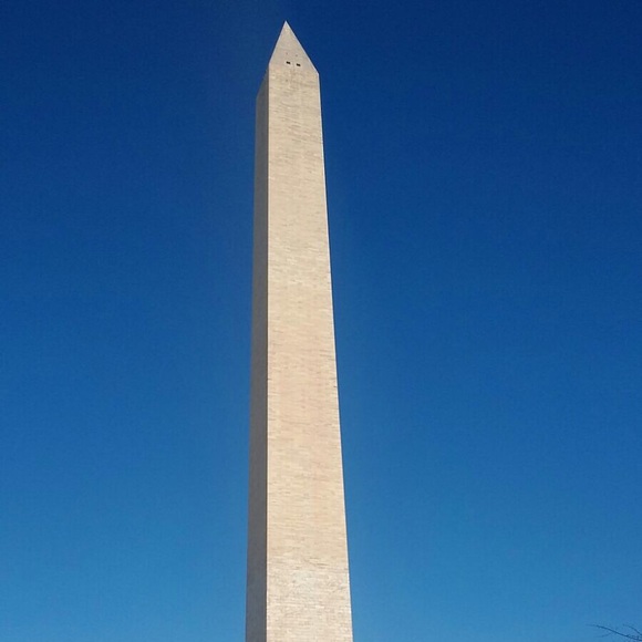 Profile Picture of Malyka Valentine (@mtvalentine) on Poshmark