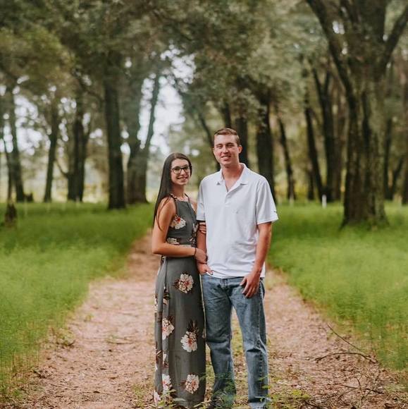 Profile Picture of Autumn Holmes (@autumnholmes19) on Poshmark