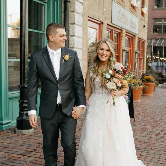 Profile Picture of Coral Hines (@kindhearts) on Poshmark