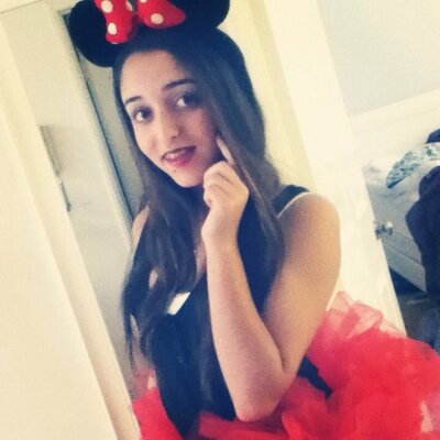 Profile Picture of Mikayla Manoucheri (@mikkimalik) on Twitter