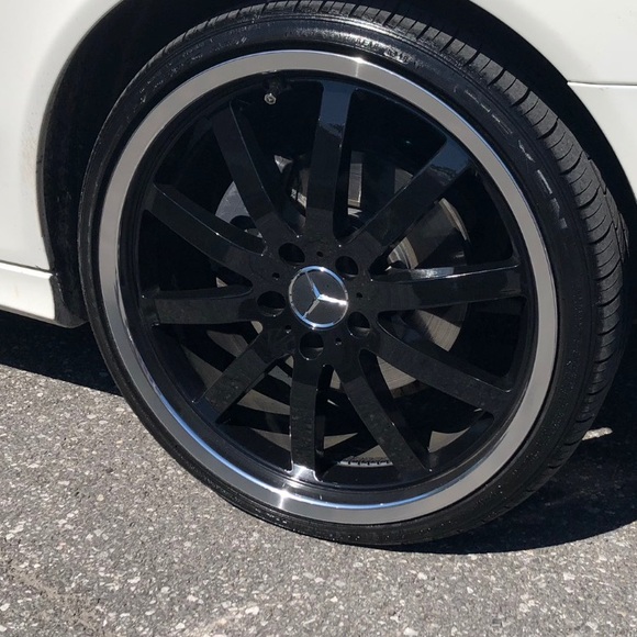 Profile Picture of Jason Nasrallah (@jay101085) on Poshmark