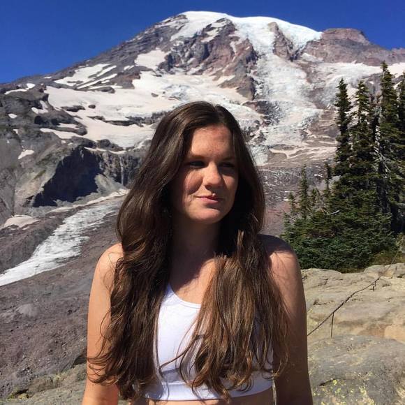 Profile Picture of Kennedy Leonard (@kennedy_leonard) on Poshmark