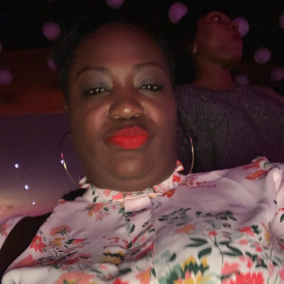 Profile Picture of Chandra Jones (@chantzme1) on Poshmark