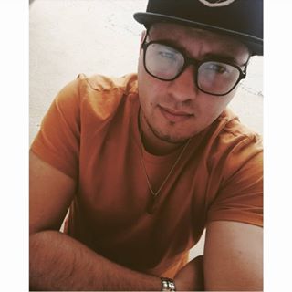 Profile Picture of Alejandro Ruiz (@ales.p.ruiz) on Facebook