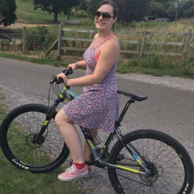 Profile Picture of Abbey Wright (@AbbzWright) on Twitter