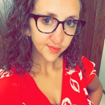 Profile Picture of Makena Lynn (@Makena_Myers) on Twitter