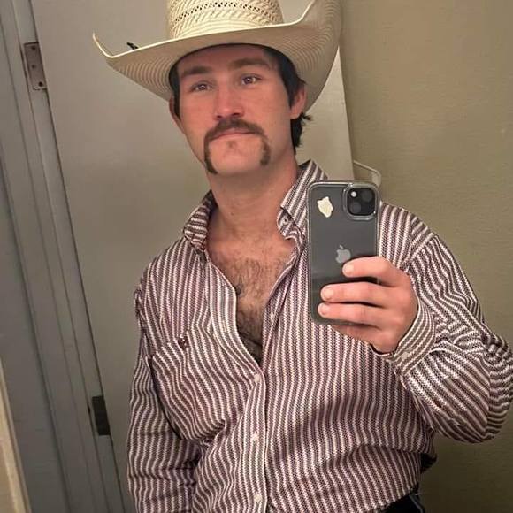 Profile Picture of Jonathan Marlow (@jonathanmarlow1) on Poshmark