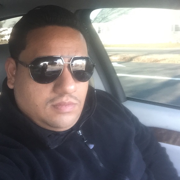 Profile Picture of Jose Merchan (@joseluis1976) on Poshmark