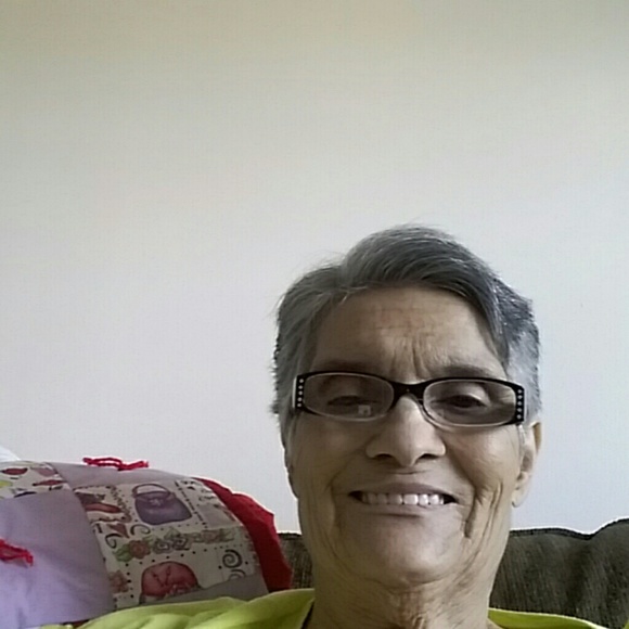 Profile Picture of Marietta Poloncarz (@bushia) on Poshmark