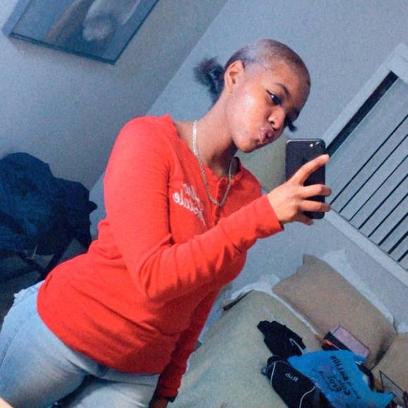 Profile Picture of Charkayla Goines (@charkaylag) on Poshmark